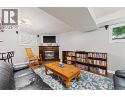 1082 MONARCH MEADOWS - 23