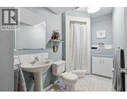 512 ELINOR - 25