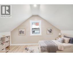 699 ALEXANDRINE STREET - 28