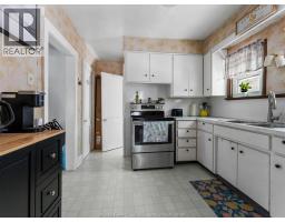 1025 CAMPBELL AVENUE - 11