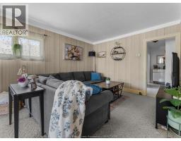 1025 CAMPBELL AVENUE - 6