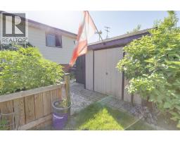 2841 GARVEY CRESCENT - 32