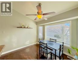 1655 BIRCHWOOD CRESCENT - 12