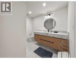 4538 Valerio CRESCENT - 34