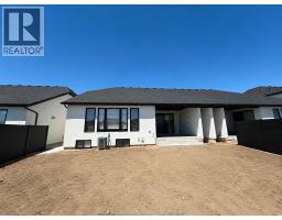 4538 Valerio CRESCENT - 35