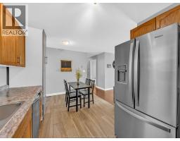 382 THORN RIDGE - 11