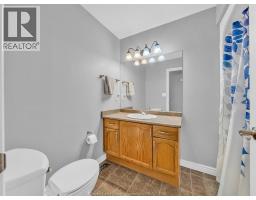 382 THORN RIDGE - 12