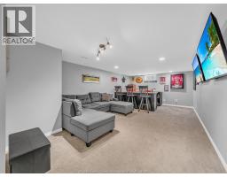 382 THORN RIDGE - 19