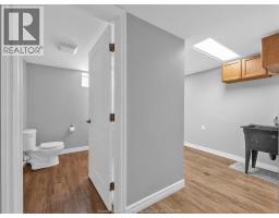 382 THORN RIDGE - 23