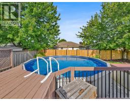 382 THORN RIDGE - 29