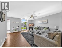 382 THORN RIDGE - 3