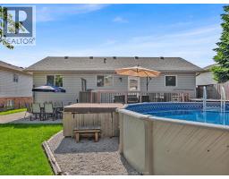 382 THORN RIDGE - 30