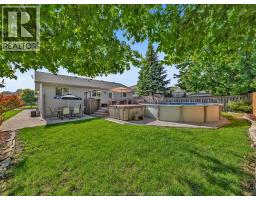 382 THORN RIDGE - 35