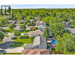 382 THORN RIDGE - 37