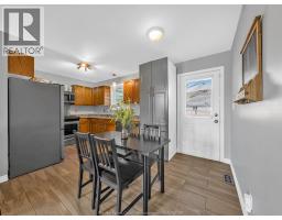 382 THORN RIDGE - 7