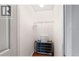 8020 Gardiner CRESCENT - 24
