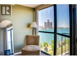 515 RIVERSIDE DRIVE West UnitNo. 1303 - 3
