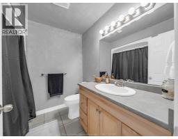 3040 TROUP CRESCENT - 38