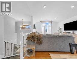 3040 TROUP CRESCENT - 6