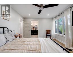 52 Robinson STREET - 15