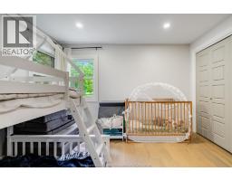 52 Robinson STREET - 19