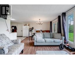 52 Robinson STREET - 27