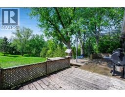 52 Robinson STREET - 38