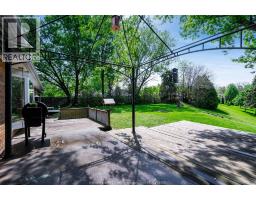 52 Robinson STREET - 40
