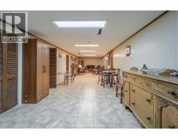 2495 MCKAY - 24