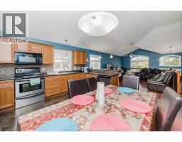 3068 TROUP CRESCENT - 11