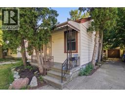 2209 FOREST - 2