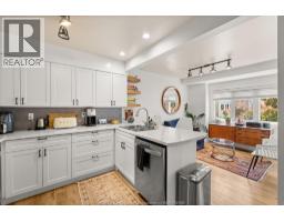 3943 RIVERSIDE DRIVE East UnitNo. 17 - 15