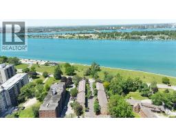 3943 RIVERSIDE DRIVE East UnitNo. 17 - 36