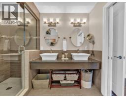 3939 WILDWOOD DRIVE - 23