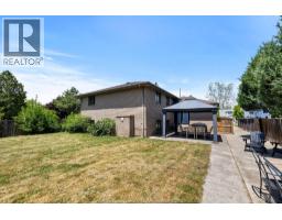 4525 GRAND MARAIS ROAD East - 42