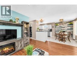 114 GLOUCESTER DRIVE - 18