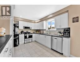 114 GLOUCESTER DRIVE - 21