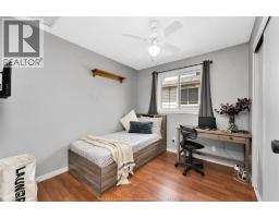 114 GLOUCESTER DRIVE - 28