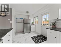 324 FRYER STREET - 10