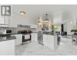 324 FRYER STREET - 9