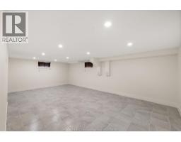 2594 BUCKINGHAM - 25