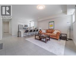 233 Watson AVENUE UnitNo. 101 - 10