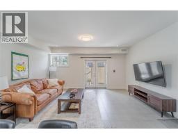 233 Watson AVENUE UnitNo. 101 - 12