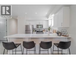 233 Watson AVENUE UnitNo. 101 - 7
