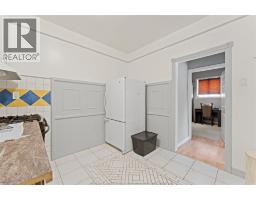 759 GLENGARRY AVENUE - 12