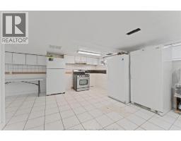 759 GLENGARRY AVENUE - 32