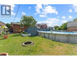 759 GLENGARRY AVENUE - 39