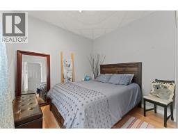 759 GLENGARRY AVENUE - 7