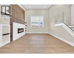 3371 BYNG ROAD - 10