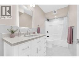 3371 BYNG ROAD - 29